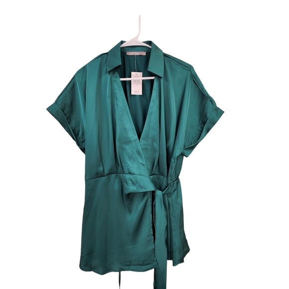 Buckle X Red By BKE Women's Green Satin Surplice Tunic Top - L - Picture 2 of 8
